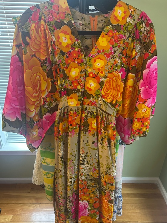 Hilo Hattie Dresses & Skirts - Vintage Hilo Hattie Kimono Muumuu Maxi Dress Hawaiian 60s 70s EUC Size 10